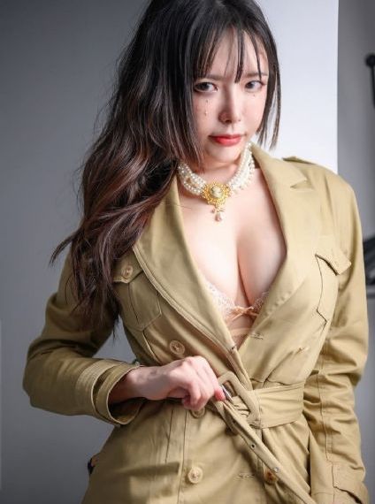 皇帝在书房C到呻吟的H小说_720在线观看电视