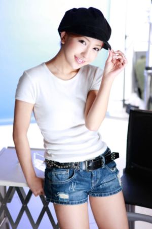 黑人vs亚洲女人XxXXxⅩ_高清迅雷下载
