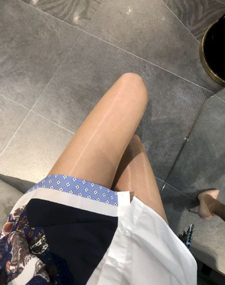 婷婷五月亚洲精品AAA片在_高清免费观看